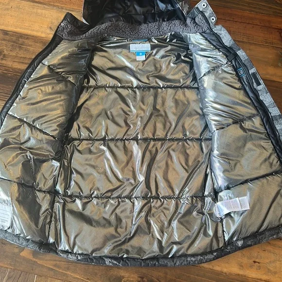 Columbia Boys Snow/Winter Jacket - Picture 6 of 14